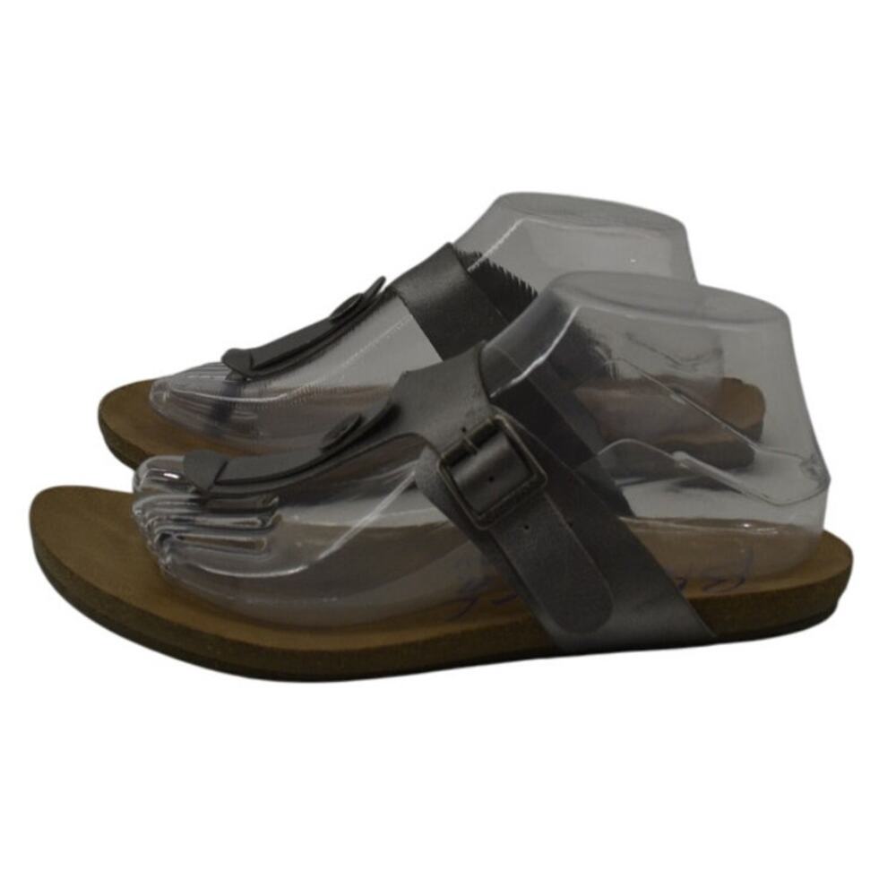 Blowfish Sandals Silver Metallic Thong Buckle Casual Silver 8.5